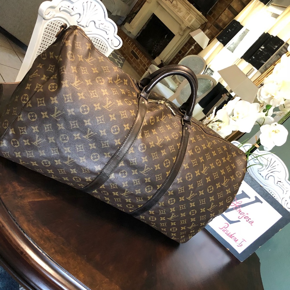 Authentic Louis Vuitton keepall Bando 60 paintblck